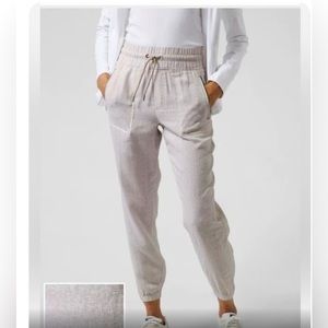 Athleta Cabo Linen Jogger in Abalone Grey Cheetah Print, Size 10